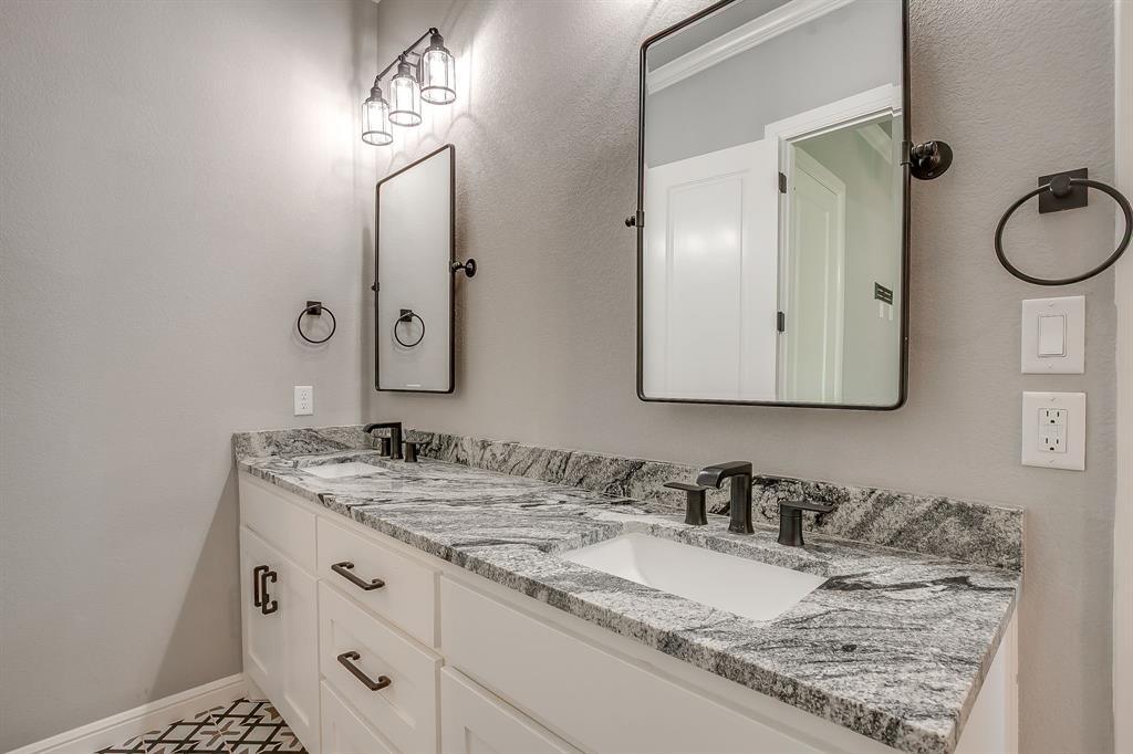 2161 Eagles Ridge Drive Property Photo 28