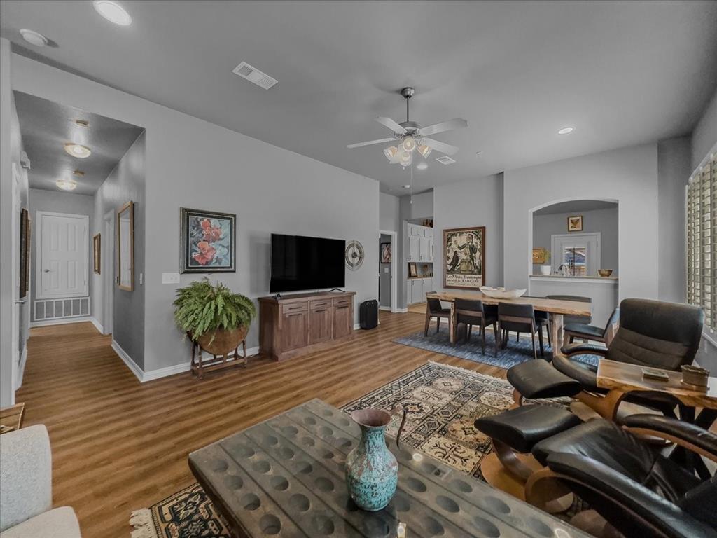 2829 Mott Street Property Photo 7