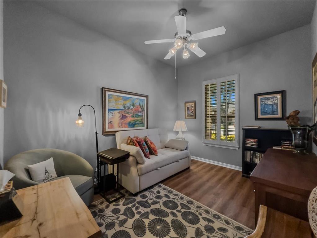 2829 Mott Street Property Photo 9