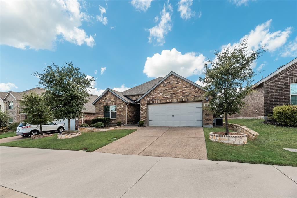 2107 Auburndale Avenue Property Photo 3