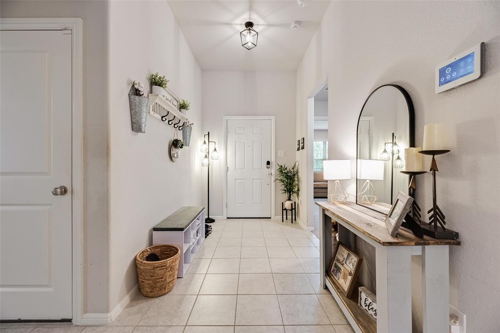 2107 Auburndale Avenue Property Photo 4