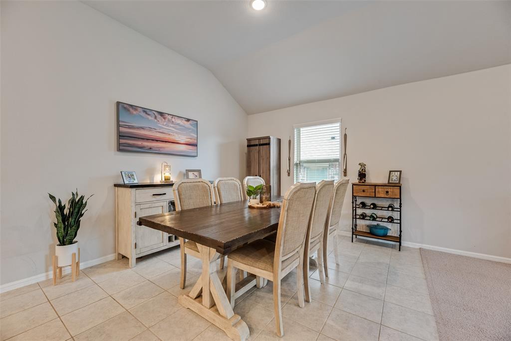 2107 Auburndale Avenue Property Photo 15