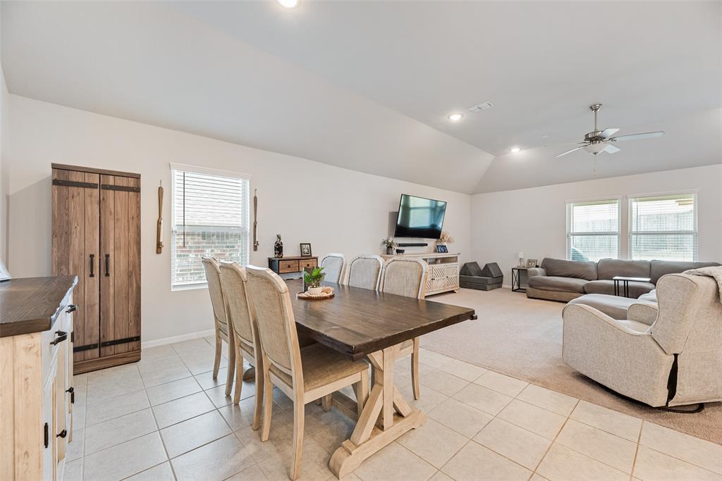 2107 Auburndale Avenue Property Photo 19