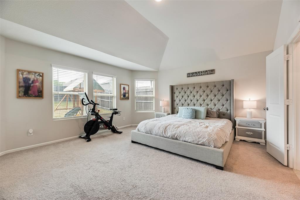2107 Auburndale Avenue Property Photo 28