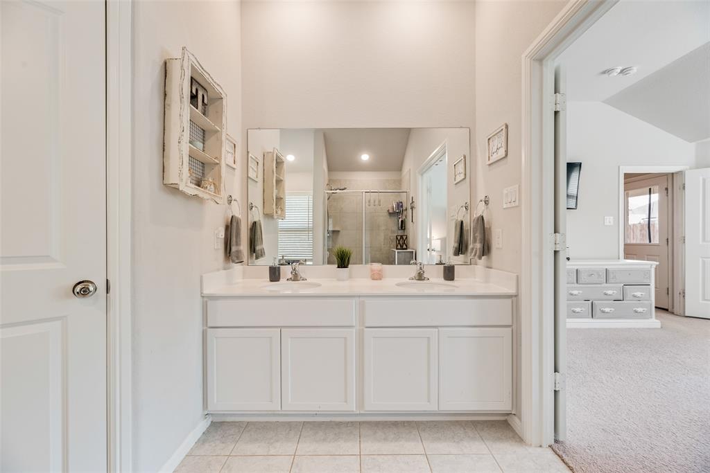 2107 Auburndale Avenue Property Photo 30