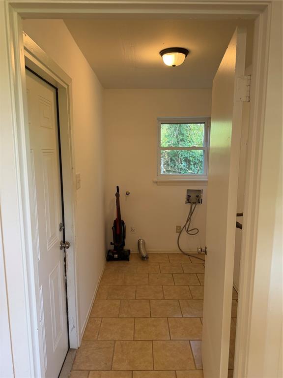 1643 Holiday Boulevard Property Photo 3