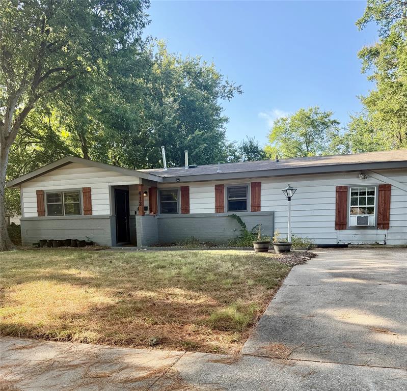 412 E Lovers Lane Property Photo 1
