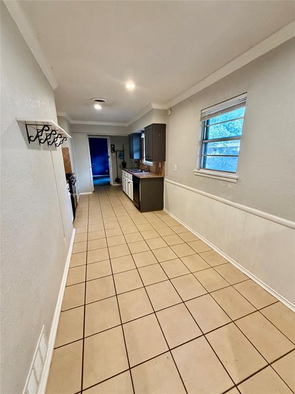 412 E Lovers Lane Property Photo 4