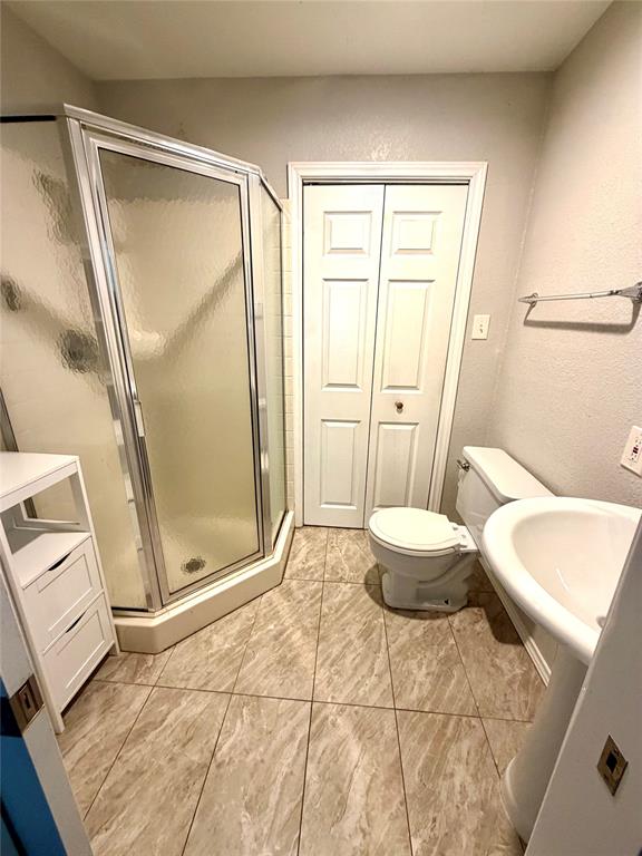 412 E Lovers Lane Property Photo 6