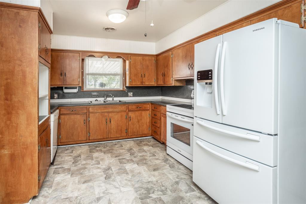 2218 Fm 2071 Property Photo 10