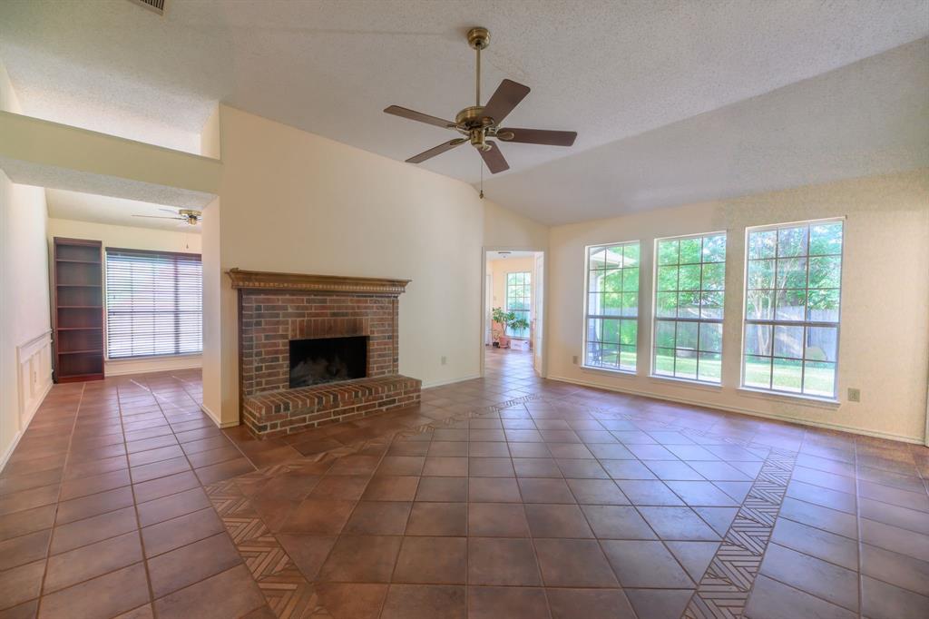 157 Summerhill Drive Property Photo 6
