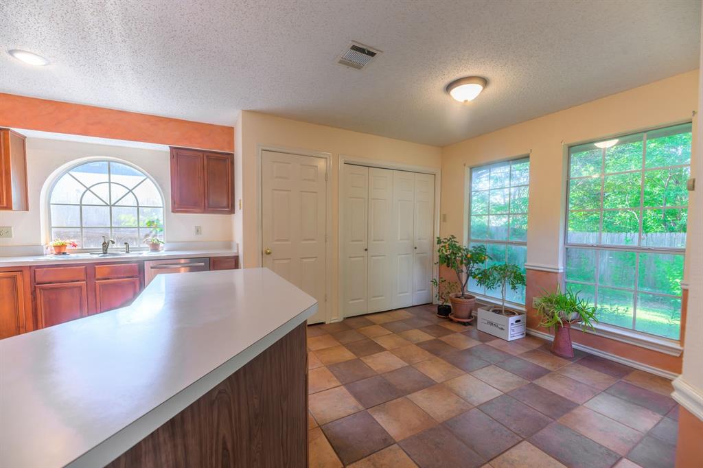 157 Summerhill Drive Property Photo 12