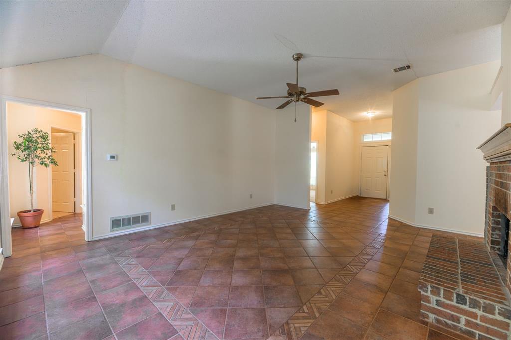 157 Summerhill Drive Property Photo 13