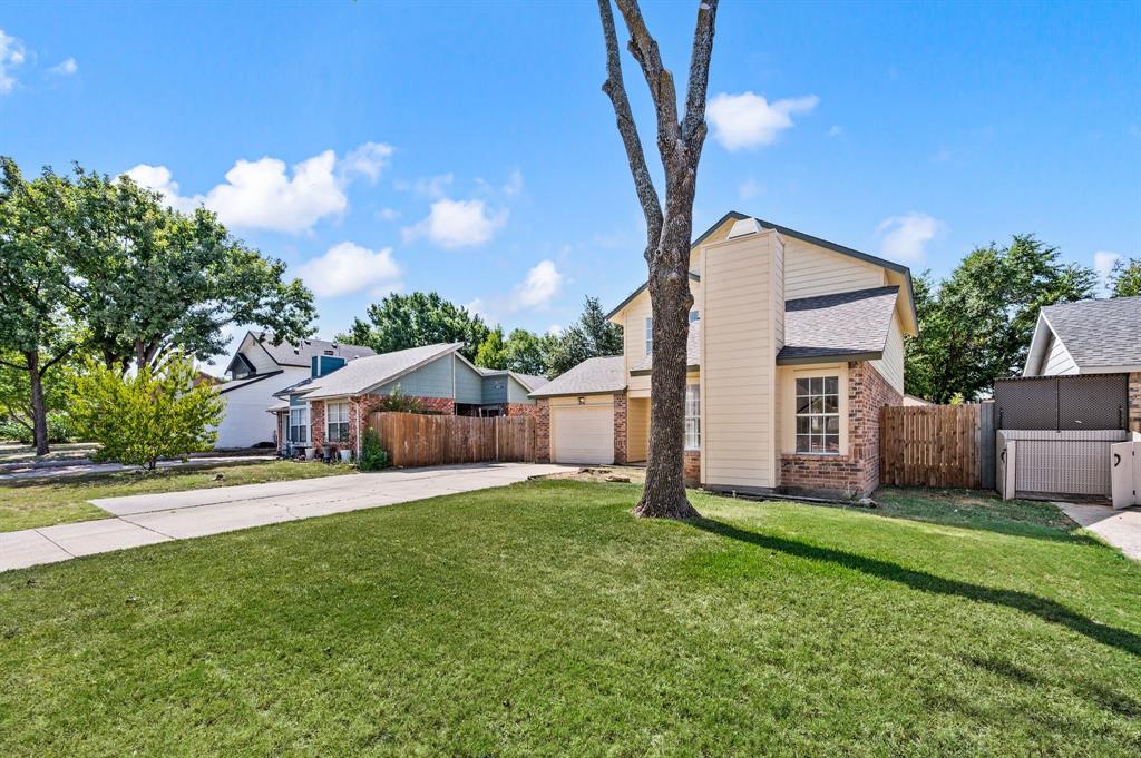 4640 Waterway Drive Property Photo 2