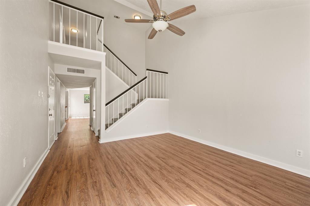 4640 Waterway Drive Property Photo 5