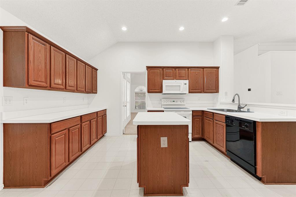 3211 Saint Pierre Property Photo 15