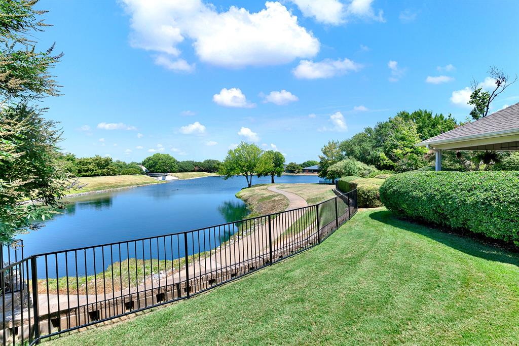 5221 Mariners Drive Property Photo 3
