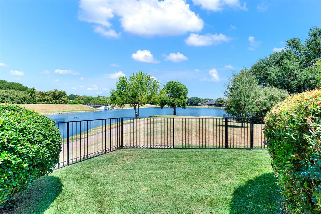 5221 Mariners Drive Property Photo 4