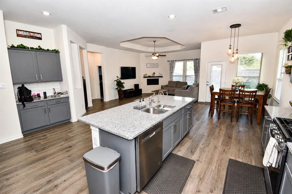 1405 Xeresa Drive Property Photo 4
