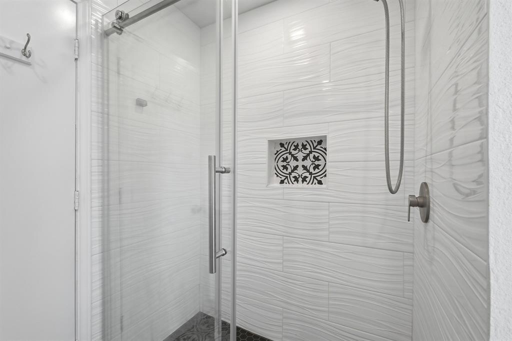 409 W Jefferson Street Property Photo 18