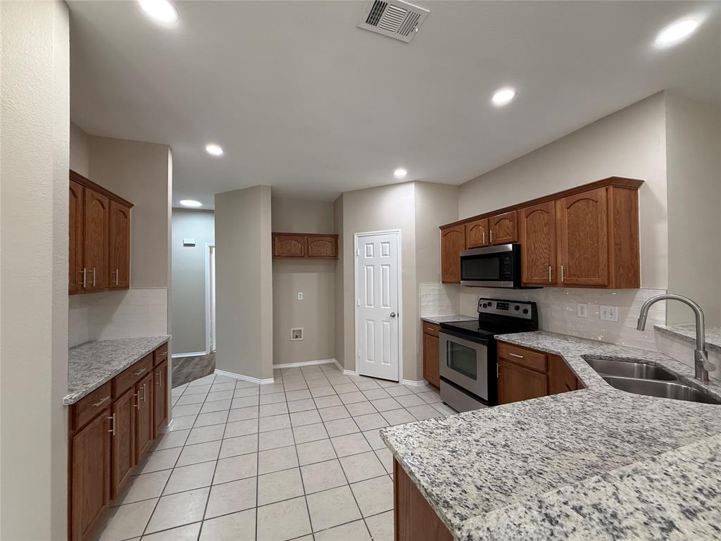 2110 Gleaner Drive Property Photo 14