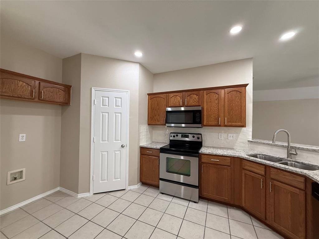 2110 Gleaner Drive Property Photo 15