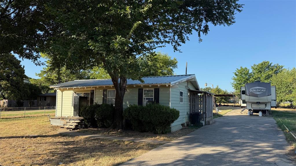 3010 W Highway 114 Property Photo 1