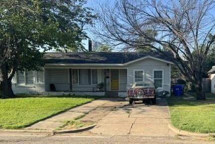 704 Grice Street Property Photo 1