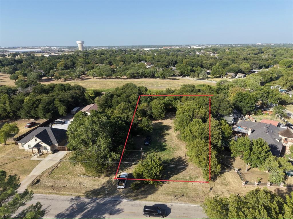 1712 S Sam Houston Road Property Photo 3