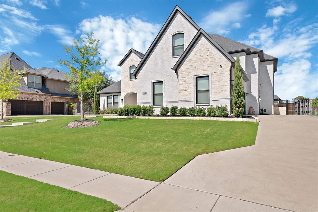 1301 Clipston Drive Property Photo 3