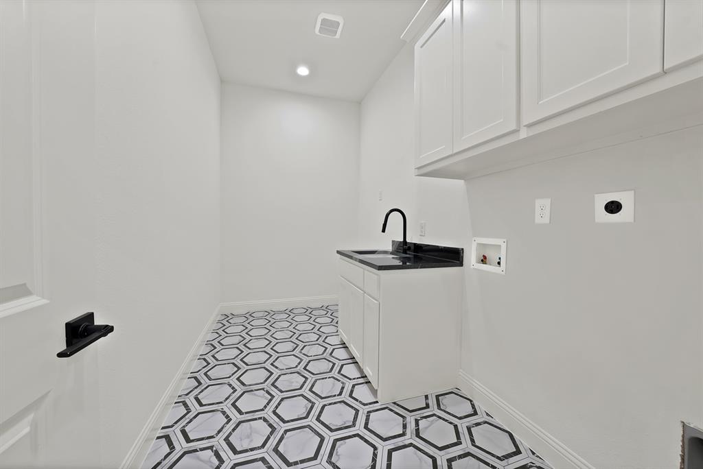1301 Clipston Drive Property Photo 17