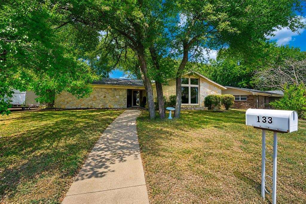 133 Oakhurst Drive Property Photo 1