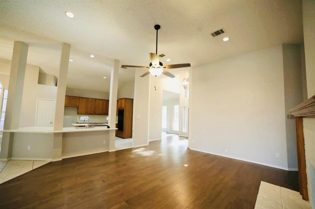 3114 Stonehenge Drive Property Photo 7