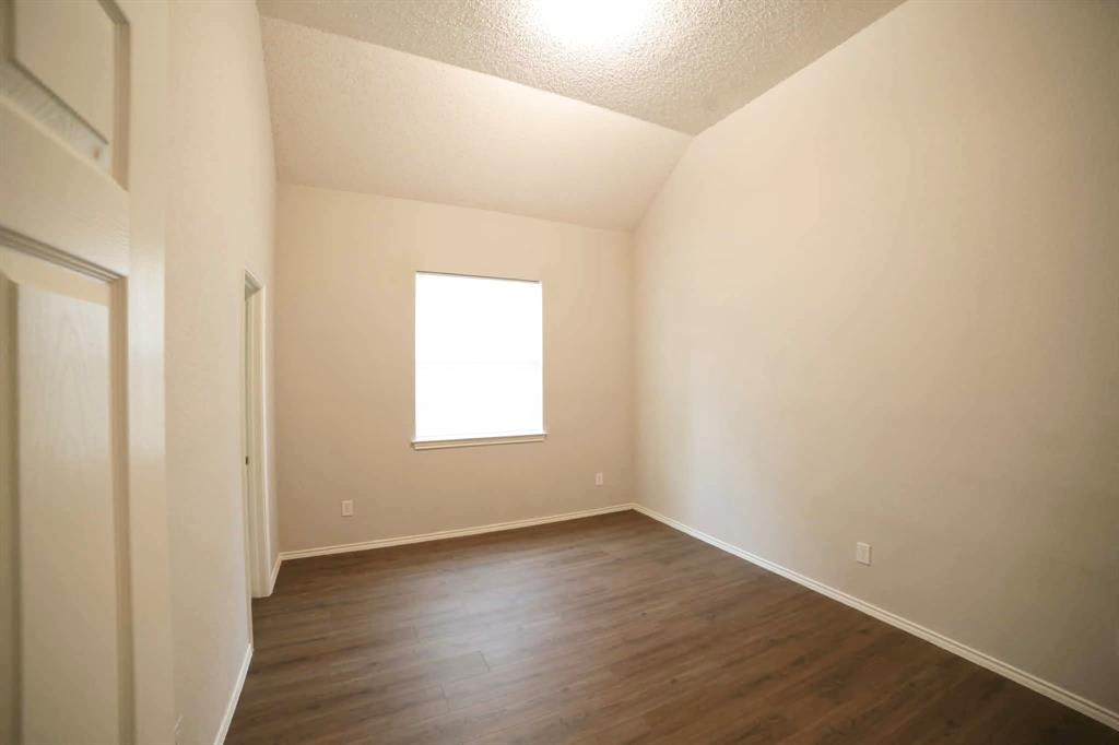 3114 Stonehenge Drive Property Photo 8