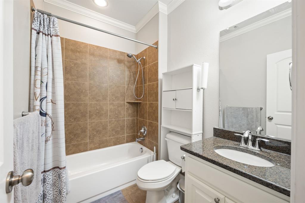 2528 Louis Lane Property Photo 6