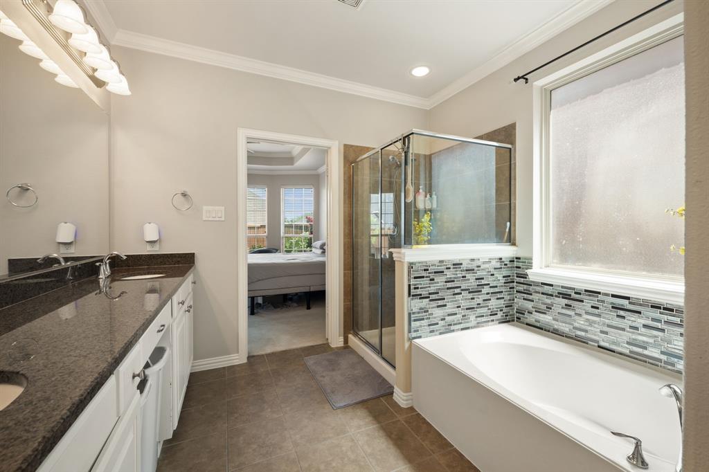 2528 Louis Lane Property Photo 16