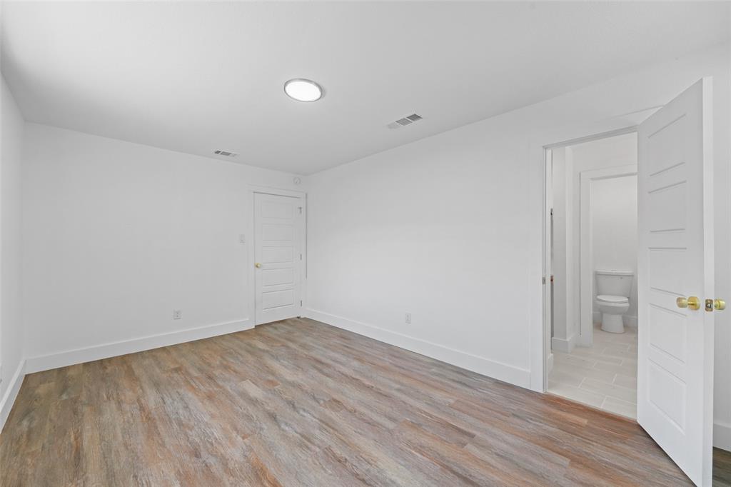 3347 Royal Lane Property Photo 17