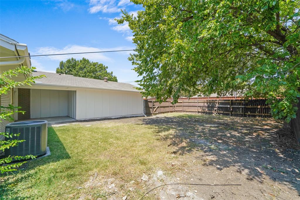 3347 Royal Lane Property Photo 27