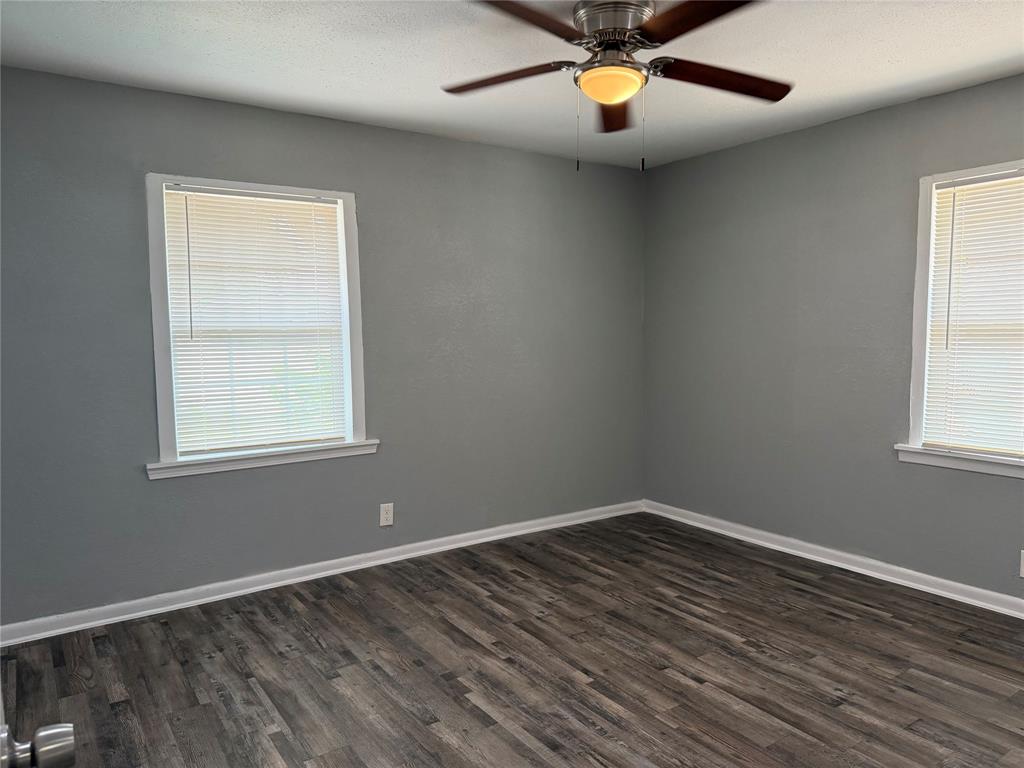 2506 Normont Circle Property Photo 8