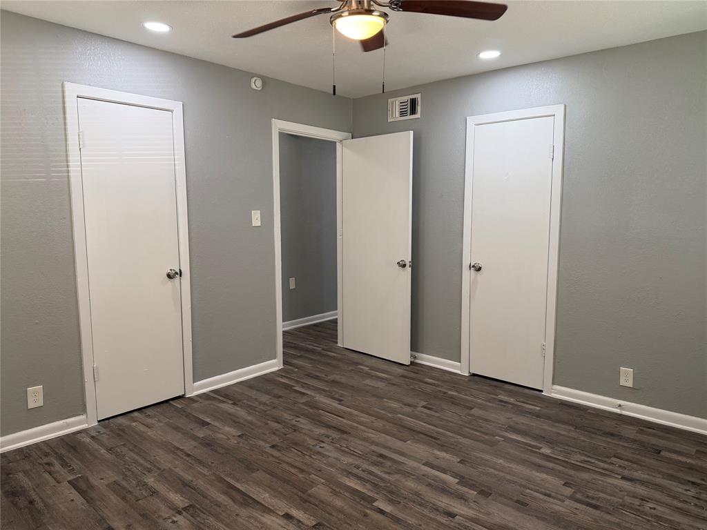 2506 Normont Circle Property Photo 10