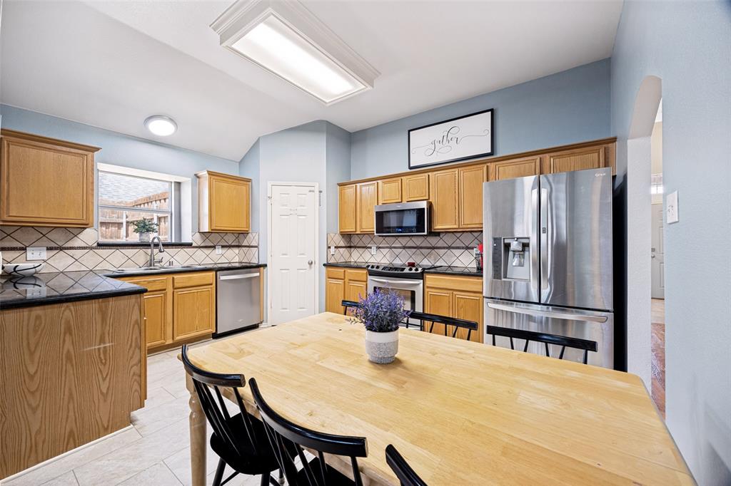 205 Arborview Drive Property Photo 3