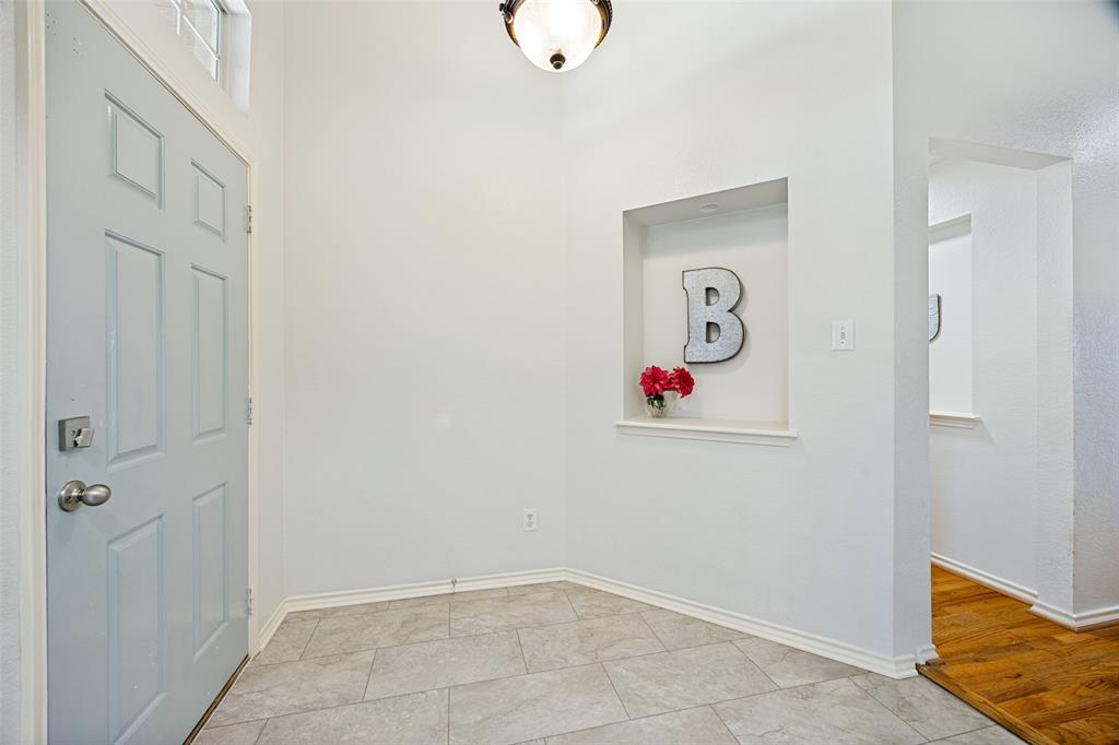 205 Arborview Drive Property Photo 4