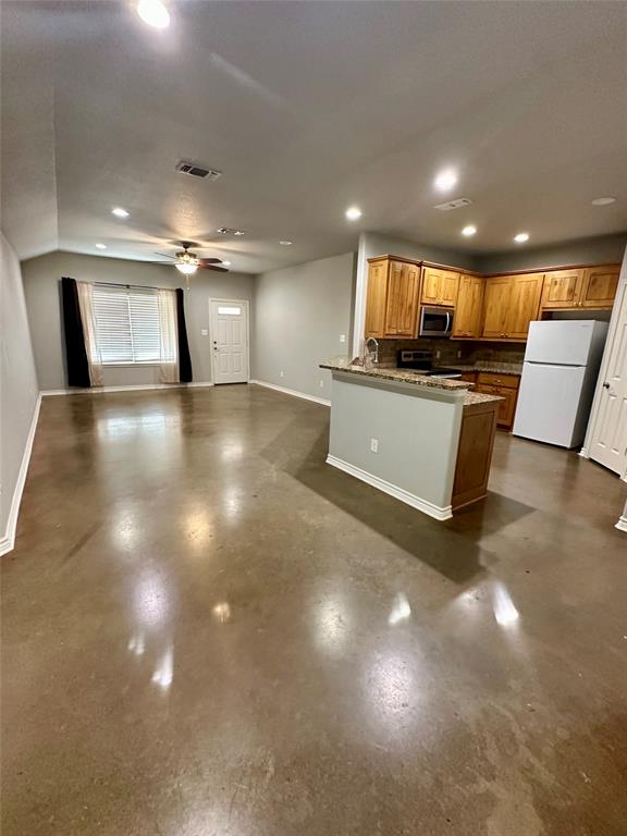 134 Dennis Drive Property Photo 4