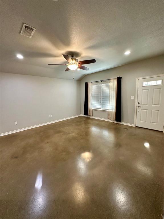 134 Dennis Drive Property Photo 5