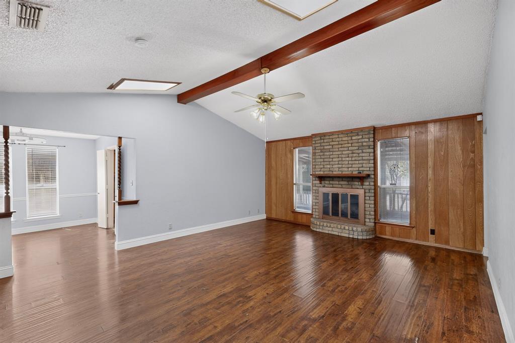 1003 Candlewood Drive Property Photo 5