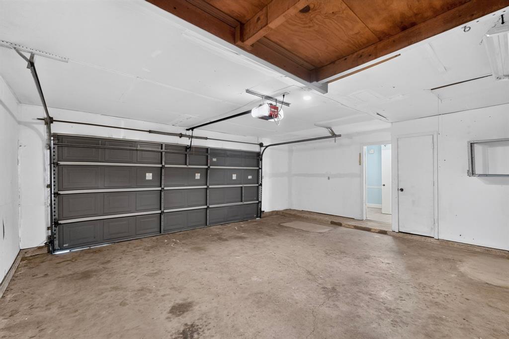 1003 Candlewood Drive Property Photo 30