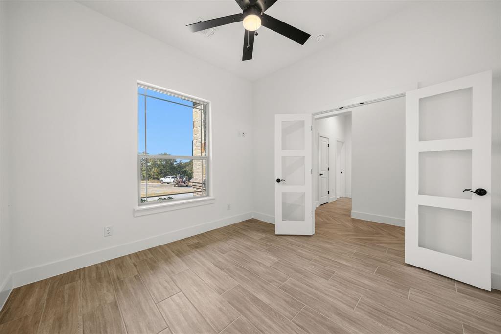 604 Acorn Way Property Photo 6