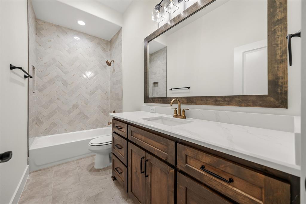 604 Acorn Way Property Photo 10