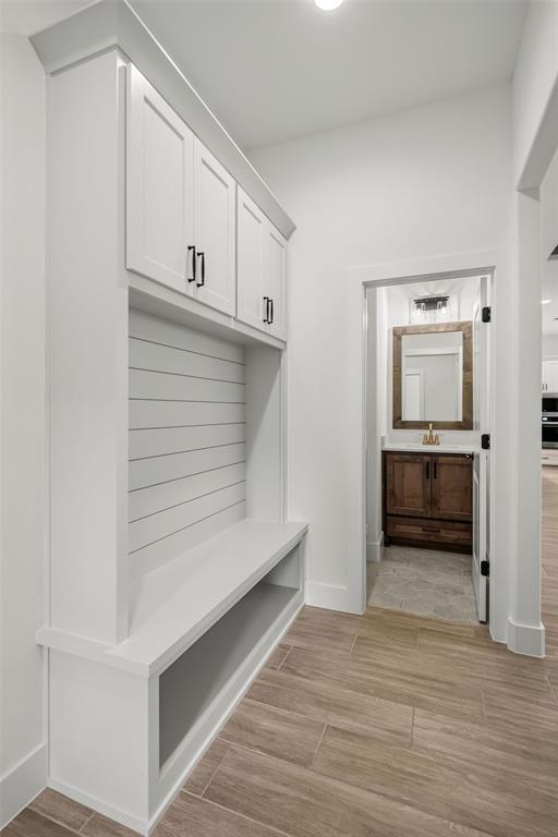 604 Acorn Way Property Photo 23