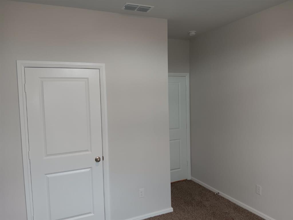 8725 Willowsun Way Property Photo 3